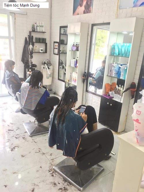 Hình ảnh Tiệm tóc Mạnh Dung